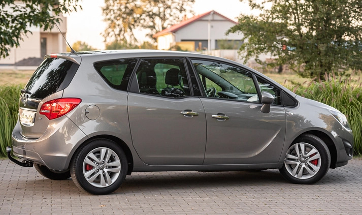 Opel Meriva cena 23900 przebieg: 188123, rok produkcji 2011 z Jeziorany małe 407